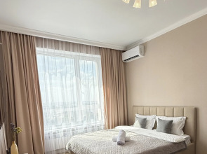 Prostornaya Odnokomnatnaya S Vidom Na Gory Flat
