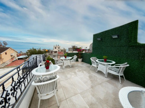 Albinas Hotel Old City