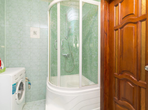 Апартаменты двухкомнатные в центре на ул.Горького 152. Сова-Дом