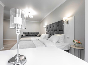 Квартира Королевская кровать с камином