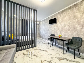 Uyutnaya Studiya S Balkonom V Novom Dome Krymsk Khoum Flat