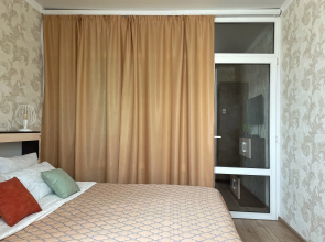 Двухкомнатные Апартаменты Люкс на 7 человек в курортной зоне Ессентуков