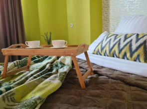 Prostornye Nedaleko ot Tsentra Apartments
