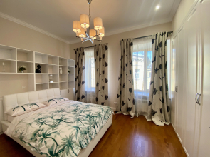 Апартаменты White House на Большой Морской Улице 11