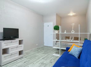 Квартира Welcome Home с Балконом у Метро Народное Ополчение