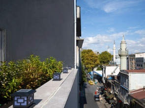 Smart and Simple Hotel Karakoy