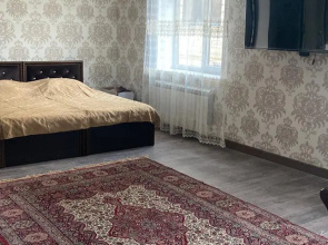 Dom 70 M² V Centre Goroda Private house