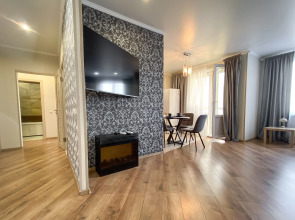 Апартаменты с камином и видом на реку у ТЦ Аквамолл