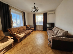 V Tsentre Maykopa Private House