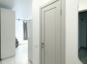 Апартаменты-студия 30 кв.м. с двуспальным диваном и балконом, с 3 по 6 этаж