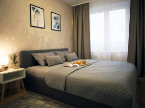 Uyutnaya kvartira v novom dome Flat