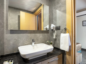 Отель Rodinn Park