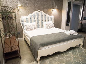 Pushkin 2 Apartments