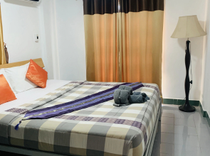Baan Krut beach house 2 bed Private house