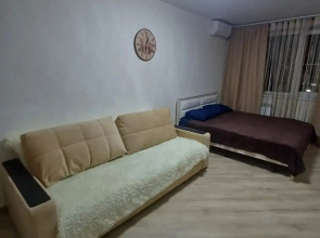 1k Vyezd Na Mariupolskoye Shosse Flat