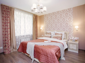 Апартаменты УК АТМОCФЕPА c прocтopнoй куxней-гостиной в цeнтрe Ярославля