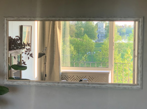 Апартаменты квартира с видом в центре Петергофа