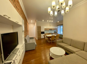 Апартаменты White House на Большой Морской Улице 11