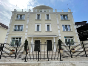 Crown Villa
