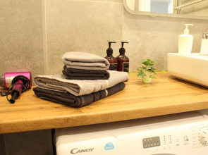 Квартира - студия рядом с проспектом Октября.