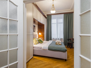 Квартира GM Apartments на 16 этаже Сталинской высотки