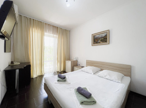 Delfin na Chernomorskoy Guest House