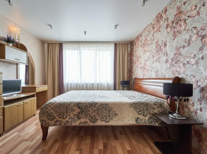 Квартира Большая 4-х комнатная квартира недалеко от центра