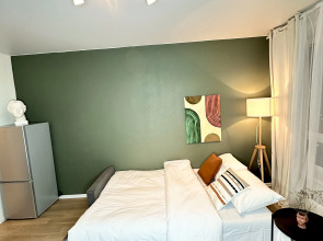 Квартира Дизайнерская на 33 этаже