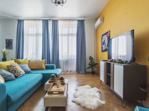 Квартира GM Apartments в легендарном Доме на Набережной