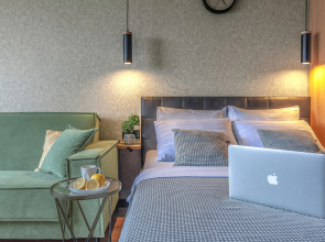 Апартаменты Лофт с видом на музей-Панораму и Волгу