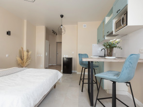 Квартира ApartHause на 34 этаже напротив ЖД-вокзала