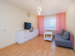 Apartamenty Kvartirka-NSK na Sibirakov-Gvardejcev 14