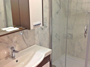 Отель Naz Wooden House Inn