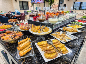 Отель Essam Deluxe