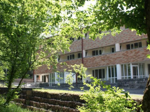 Отель Цахкаовит