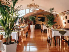 Отель Bayil Breeze