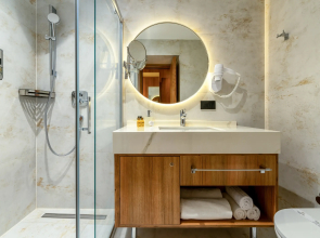 Отель Best Western Premier Hidden Hills Hotel