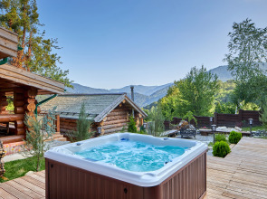 HILLS1200. Резиденция. Глэмпинг. Бани.