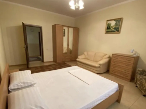 Апартаменты Элитная трехкомнатная квартира