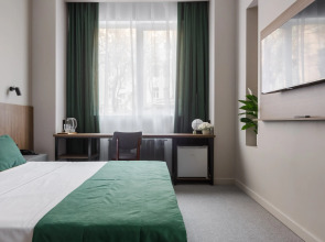 Отель Seven Hills на Брестской