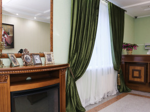 Отель NATIONAL Dombay