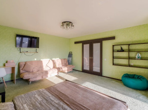 Квартира PrezentHaus на Чичканова 70б