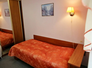 Отель Турист