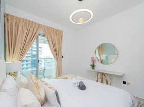 Apartments Marco Polo - 1BR with Marina Views Near Metro & Marina Mall
