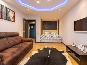 Тихие апартаменты  в центре города, ул.Горького 154. Сова-Дом