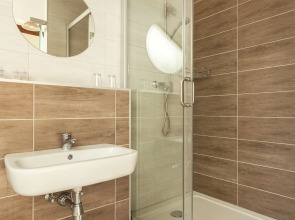 Отель Old Town Trio