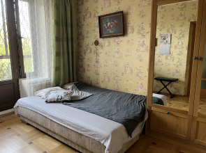 Malinovskaya 15 Apartments