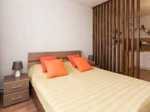 Bolshaya Podgornaya 87 №10 Apartments