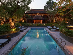 Ancient Hue Garden Houses Hotel