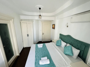 Отель La Petite Maison